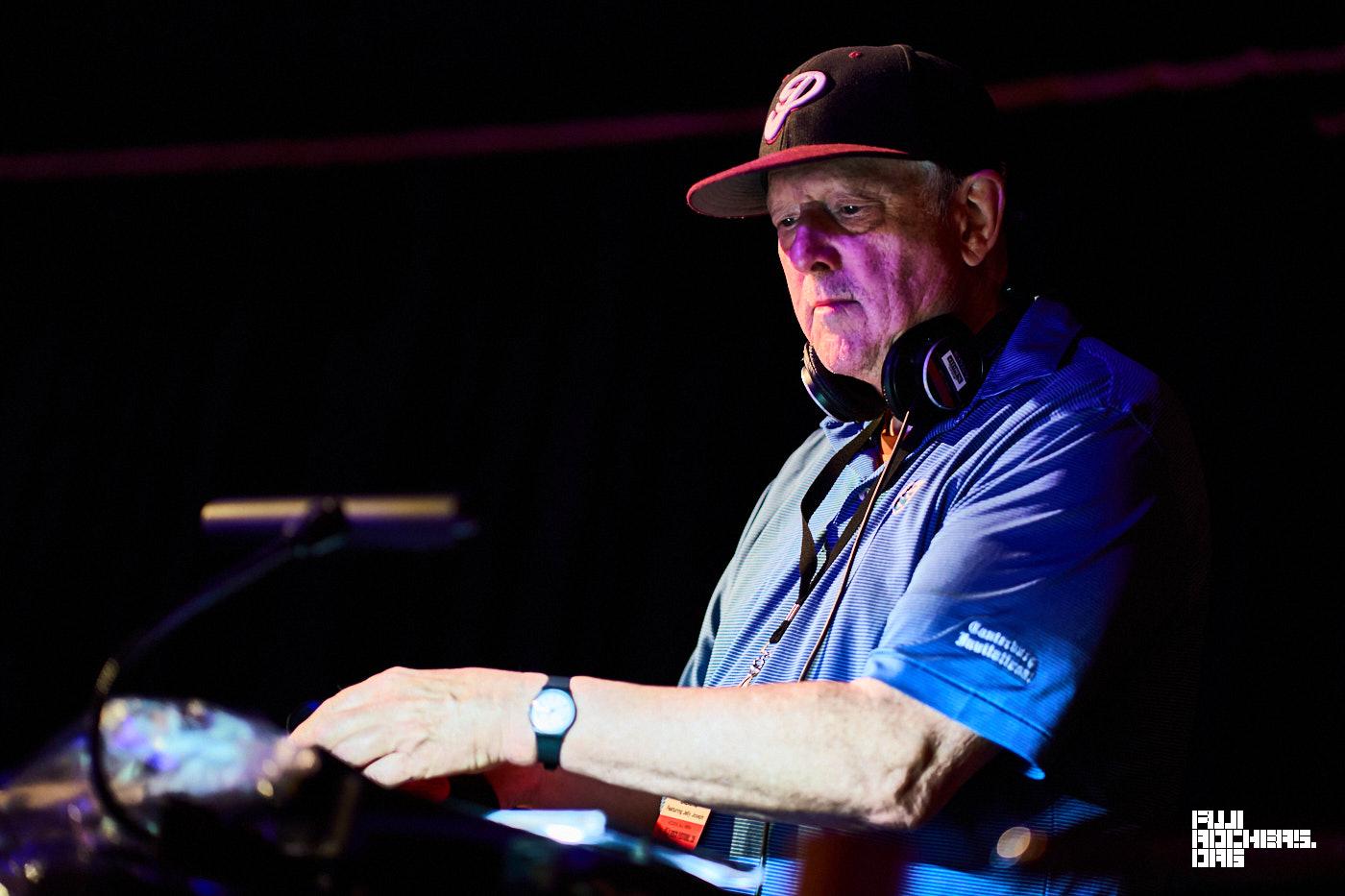 ROOTS & RHYTHM DJ HARRY DUNCAN
