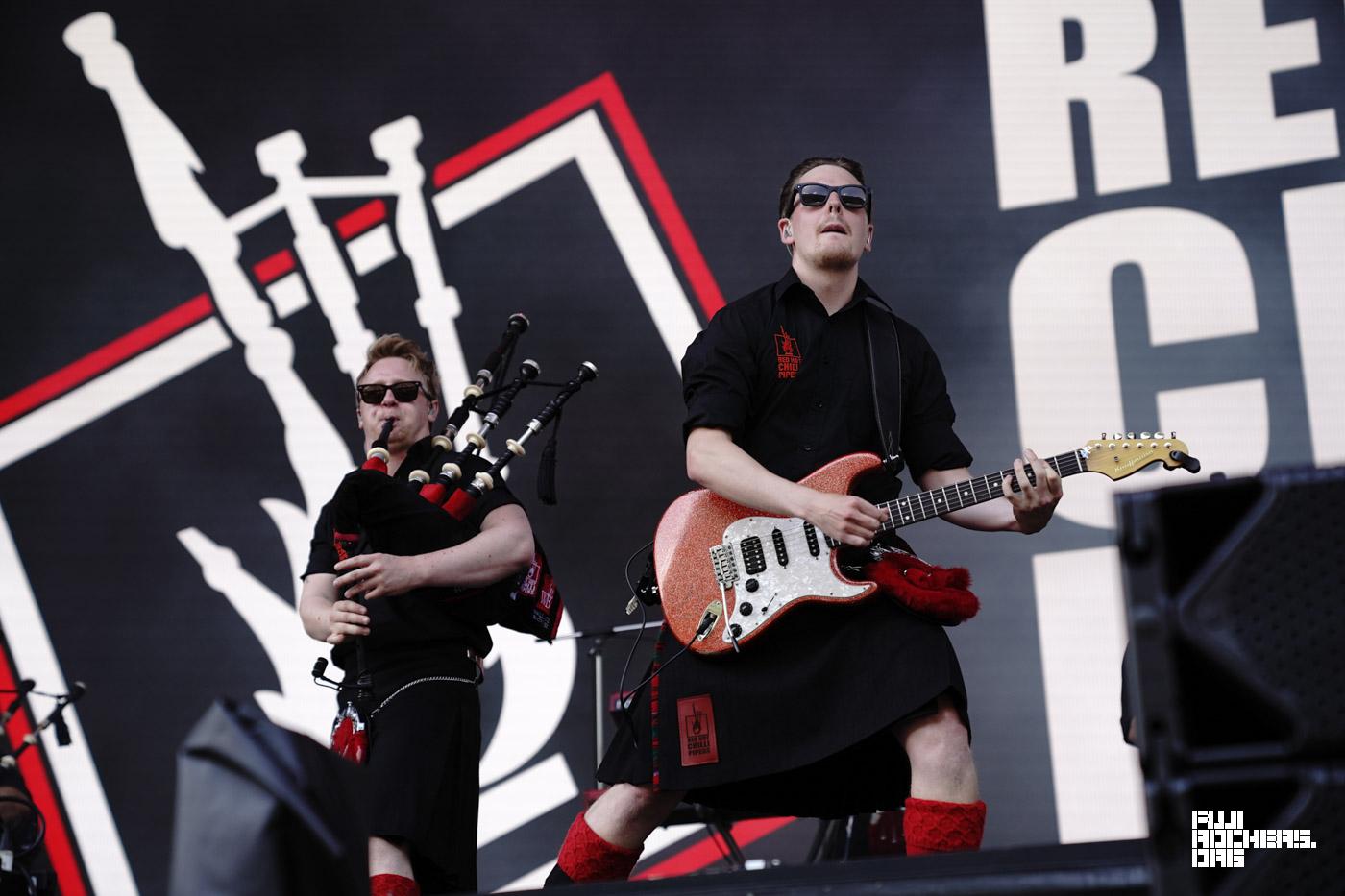 RED HOT CHILLI PIPERS