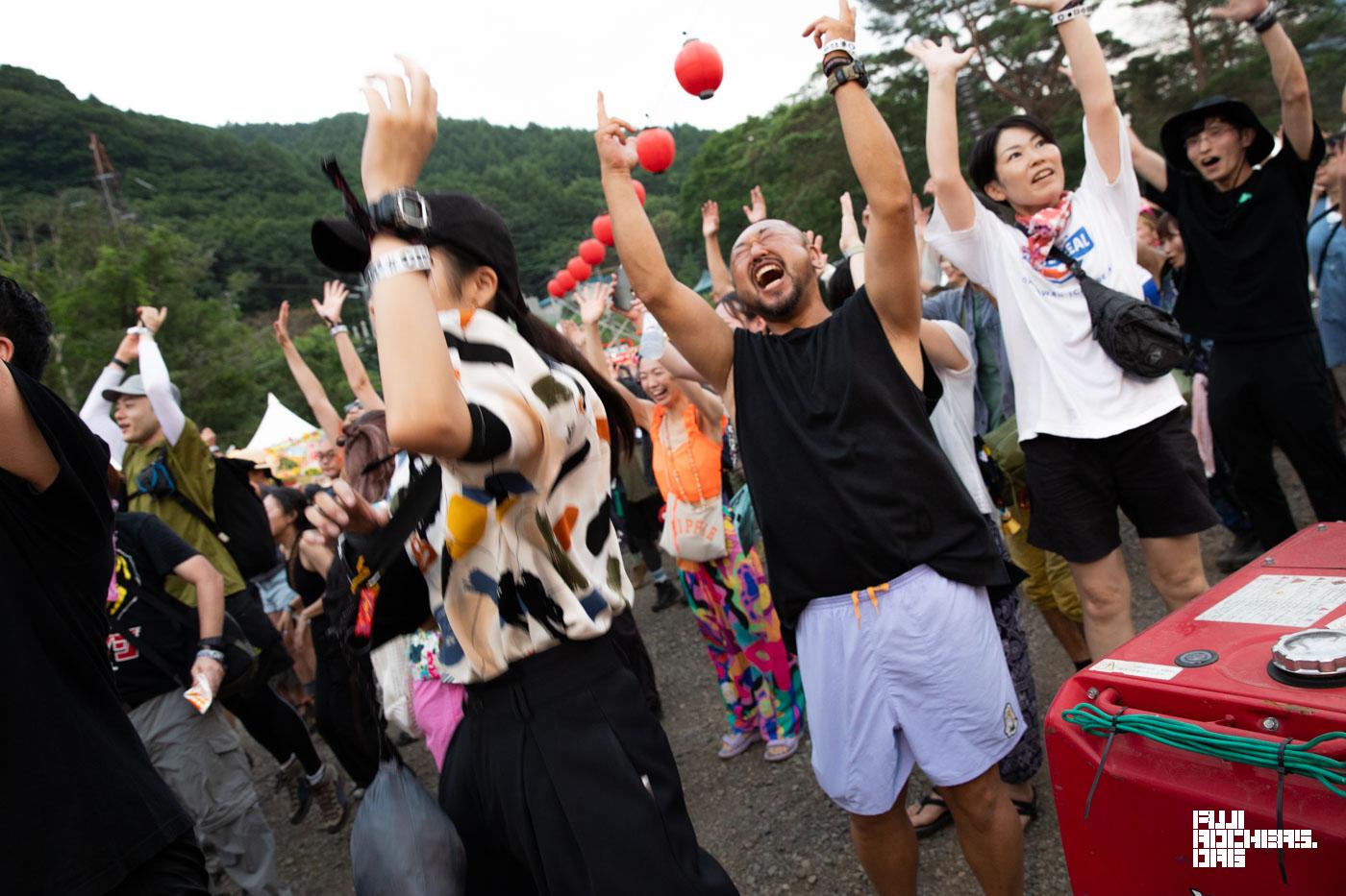 前夜祭と言えば盆踊り