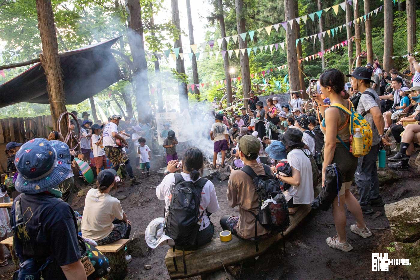 キッズランドでにじを歌う