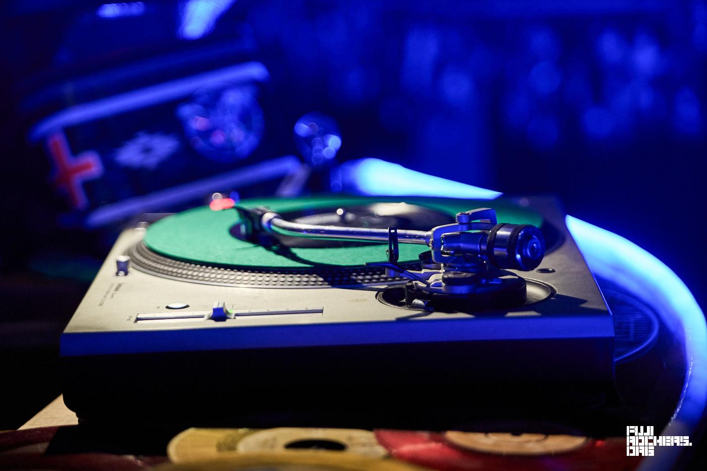 DJ JIM