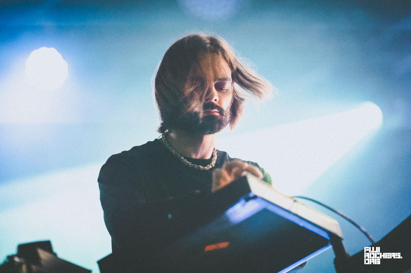 KIASMOS