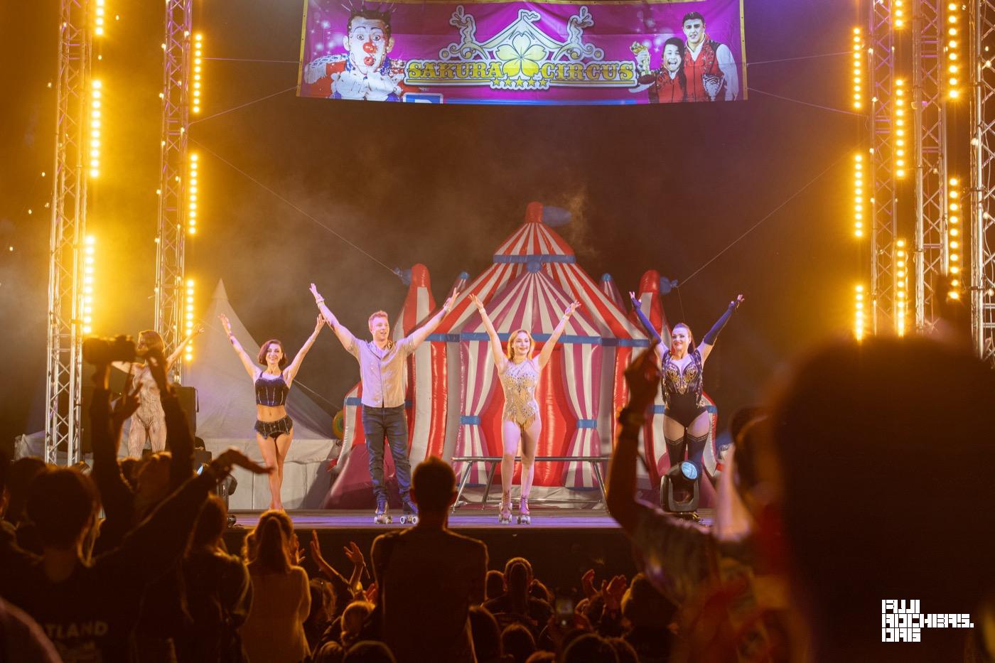 SAKURA CIRCUS