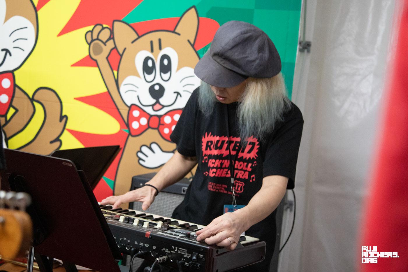 苗場音楽突撃隊