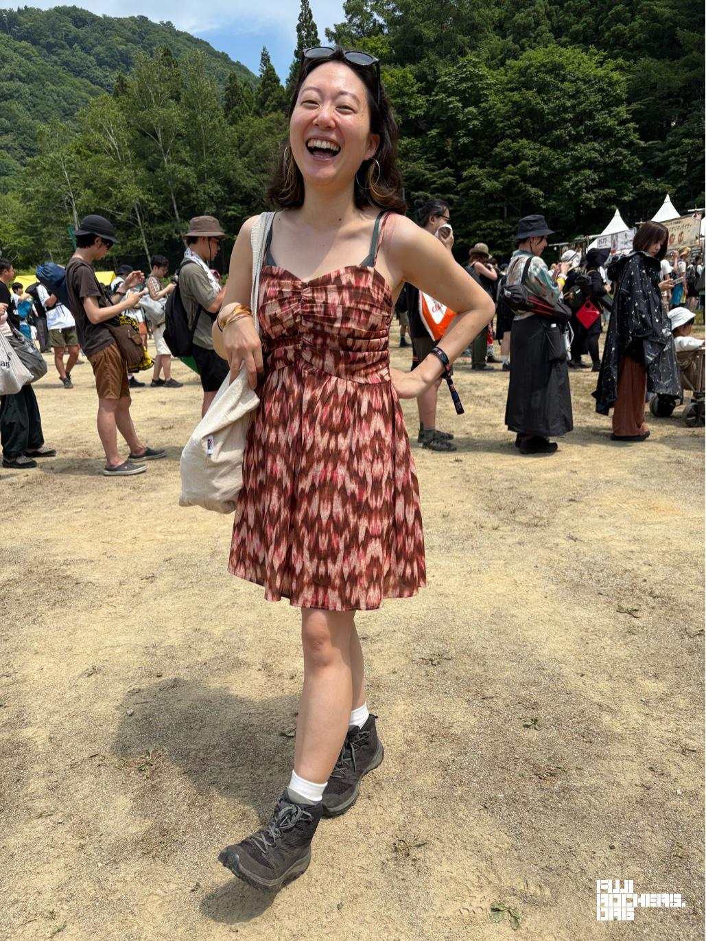 折りたたみ式のキャンピングチェア