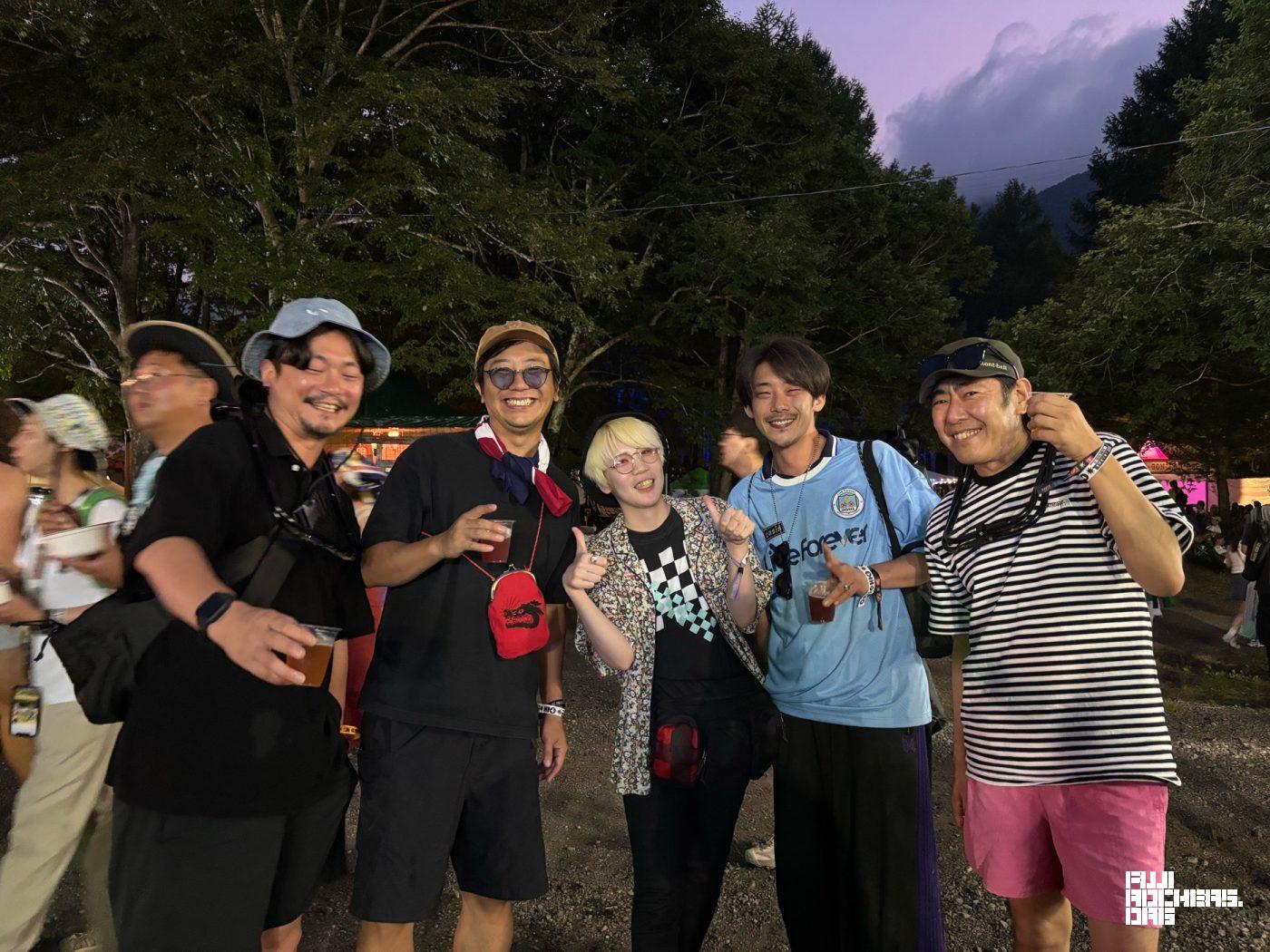 Oasis東京公演にて再会を約束する