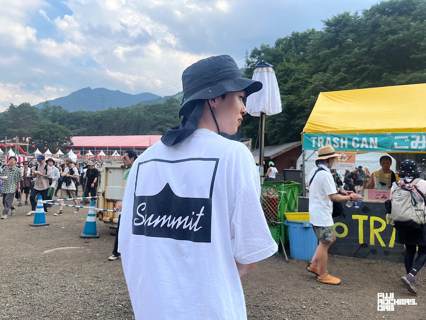 SummitのTシャツ！