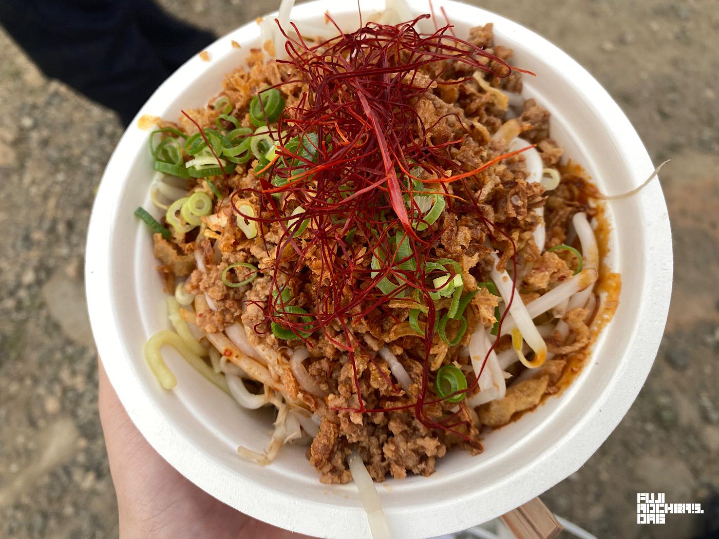 麻辣まぜそば(蒸)