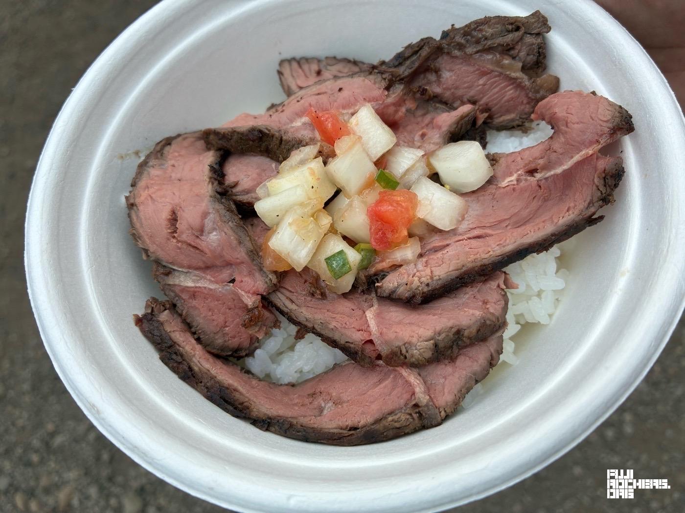 牛ランプ肉シュラスコ丼
