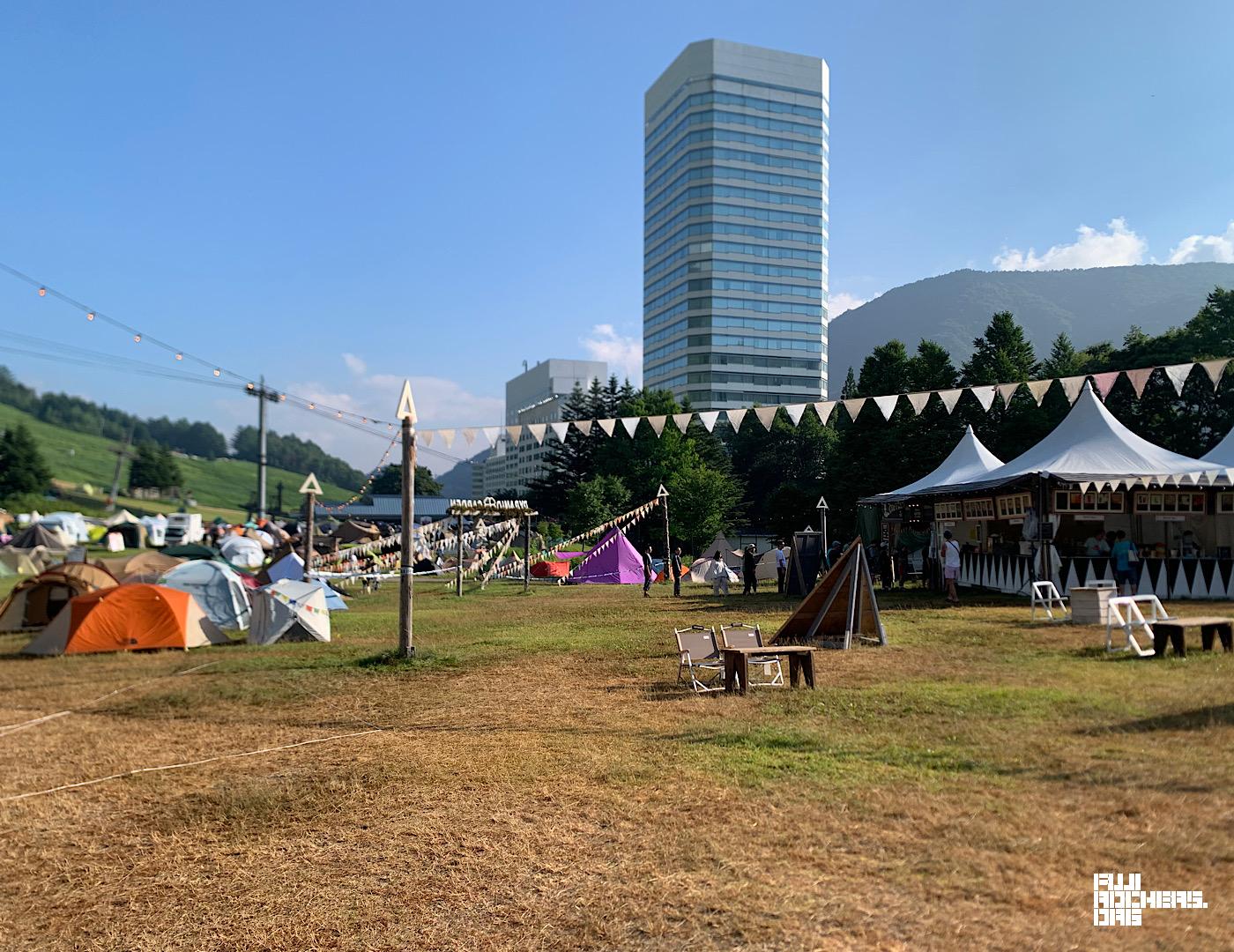 朝から焚き火でリラックス