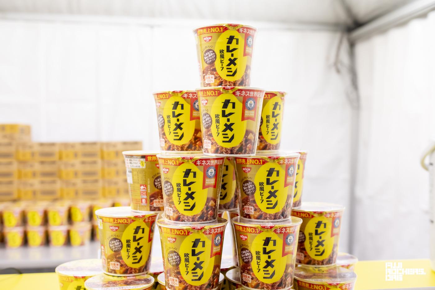 カレーメシブースにかわいい子発見！