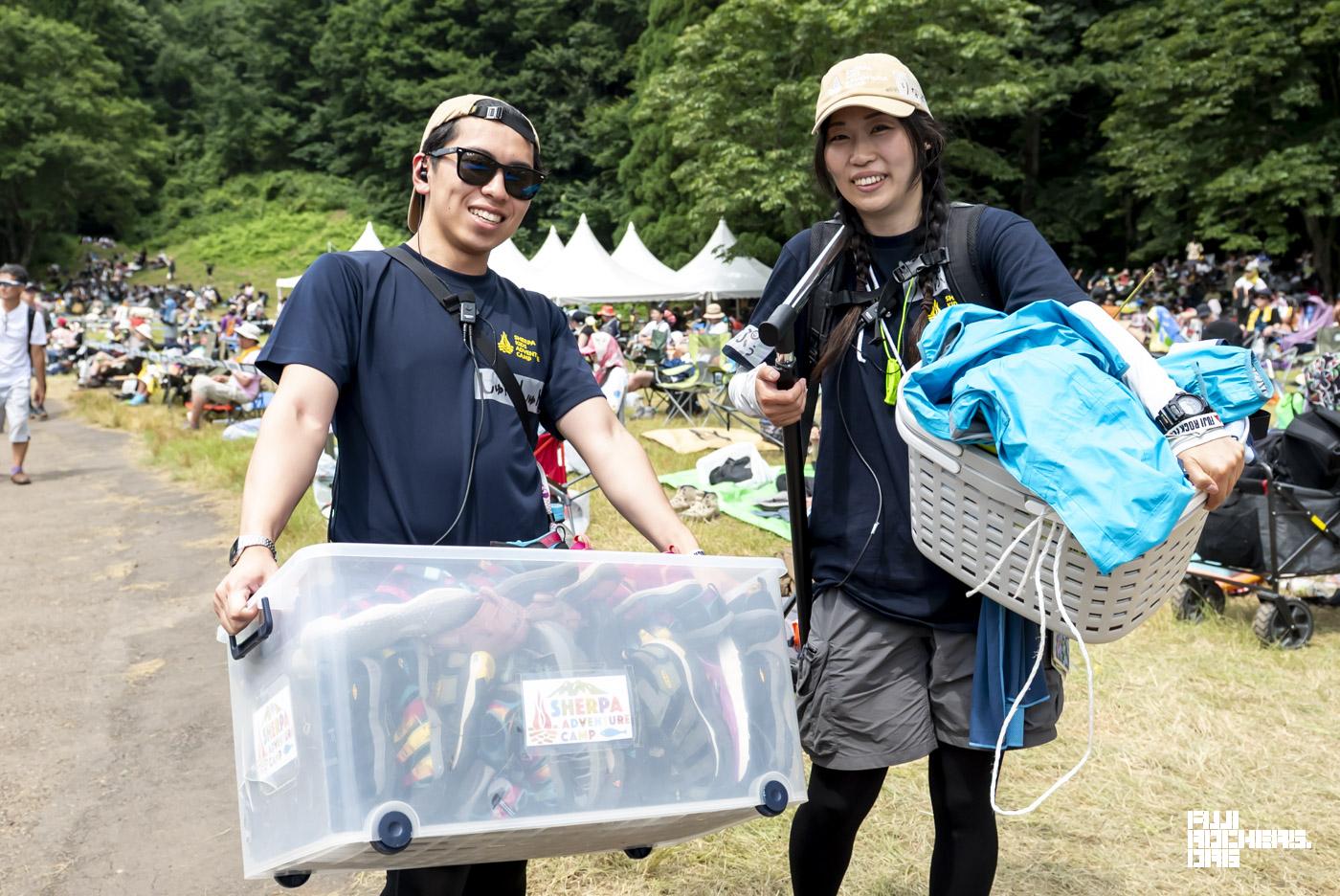 KEENブースのスタッフさん