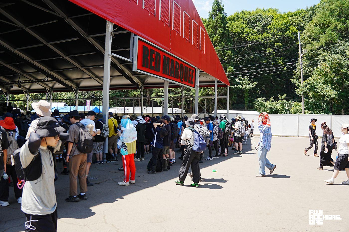 暑い？RED MARQUEEなら日陰だぞ！