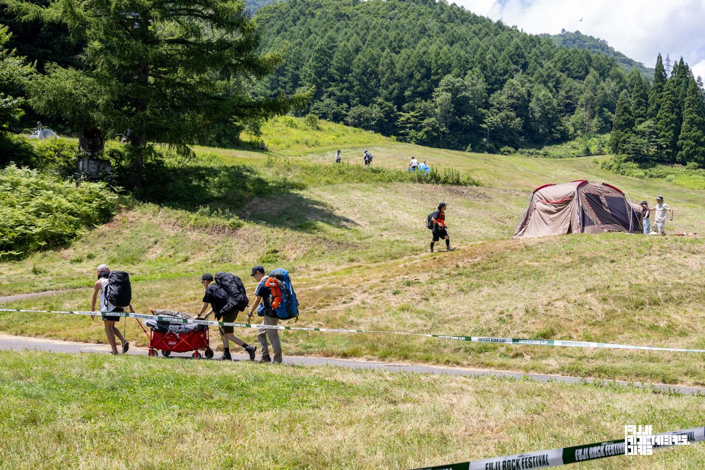 キャンプ道具を運ぶのに心強い味方